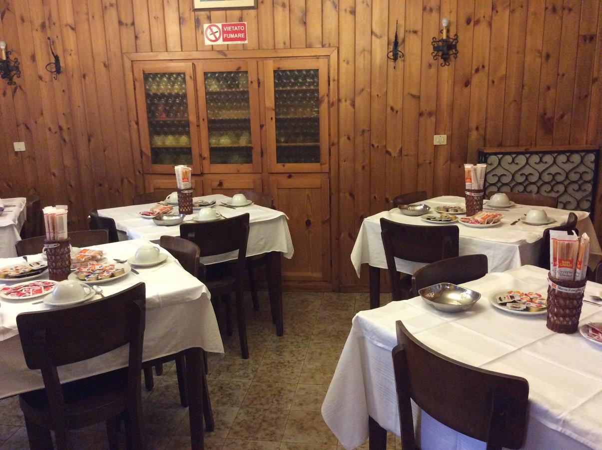 Albergo Cervo Ponte Di Legno Luaran gambar