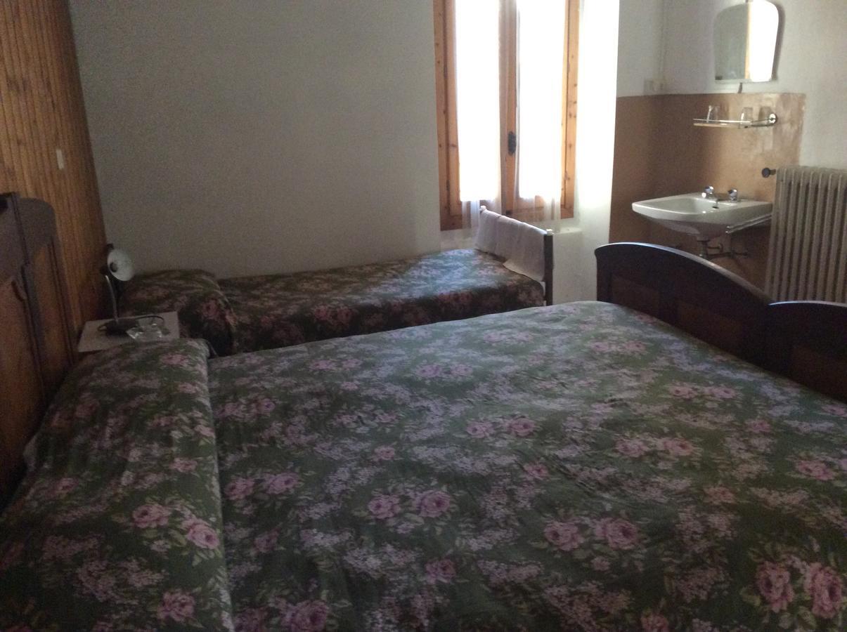 Albergo Cervo Ponte Di Legno Luaran gambar